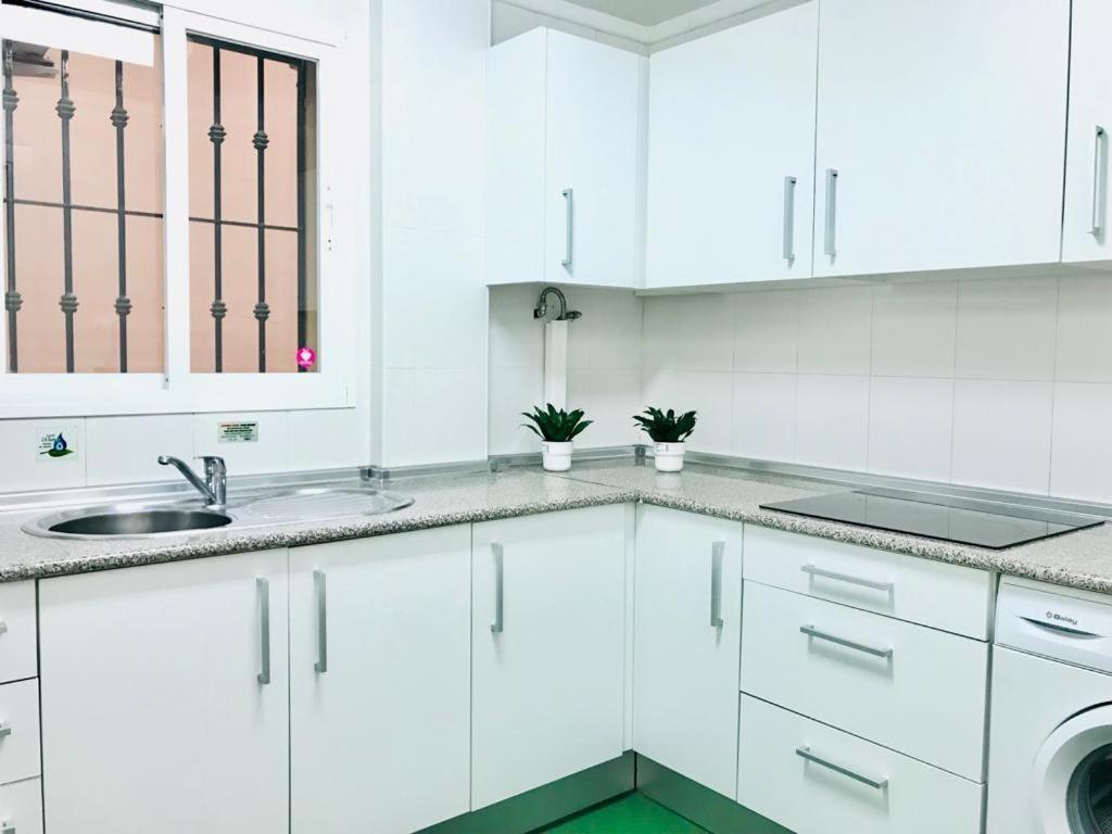 Agua IV & Seasonal Pool By Ele Apartments Malaga Zewnętrze zdjęcie